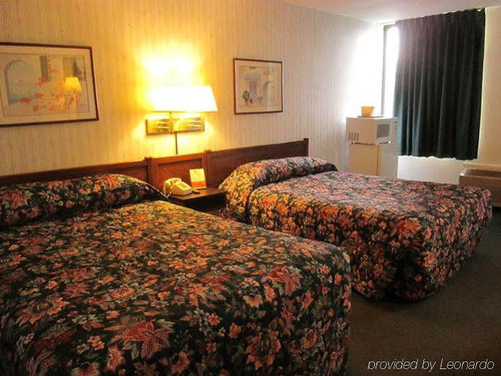 Red Carpet Inn Fanta Suites Hotel Ґрінвуд Екстер'єр фото