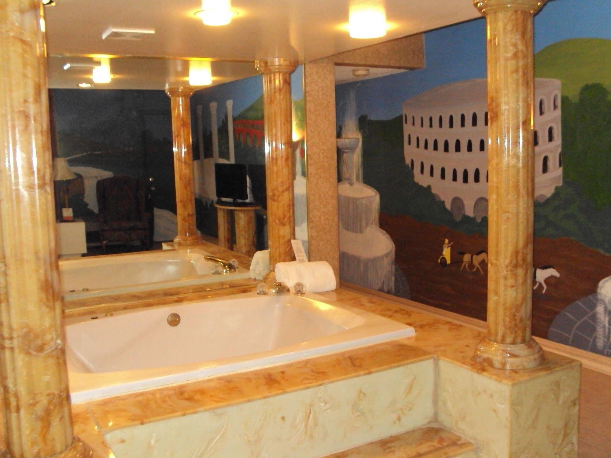Red Carpet Inn Fanta Suites Hotel Ґрінвуд Екстер'єр фото